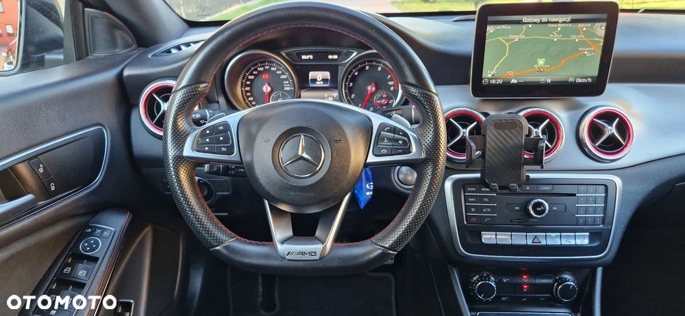 Mercedes-Benz CLA 200 7G-DCT AMG Line - 16