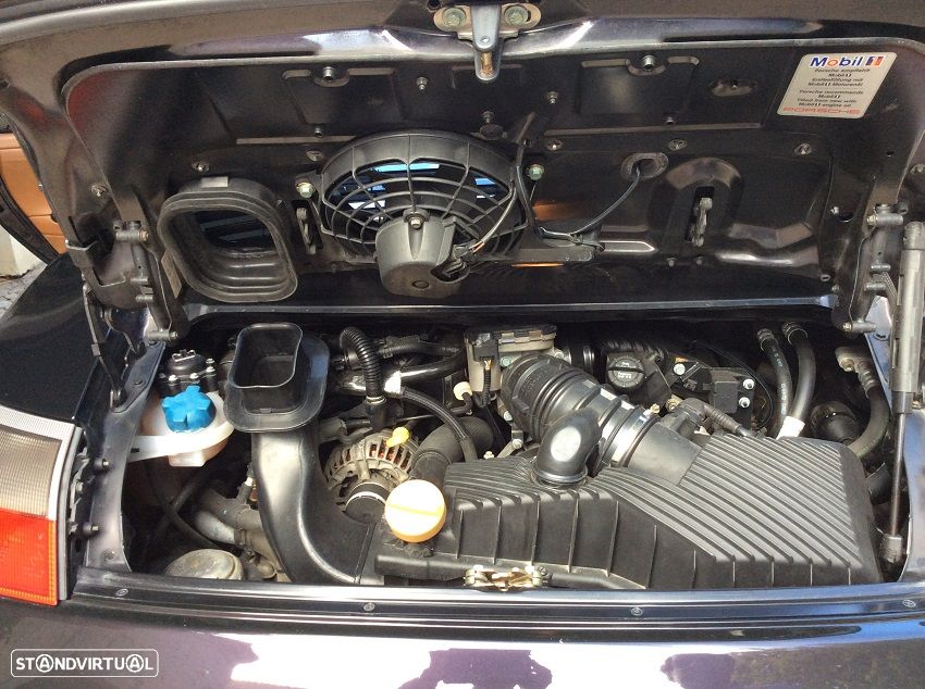 Porsche 911 (996) Carrera 4 Coupé - 15