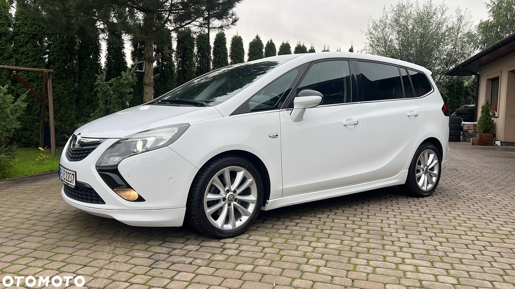 Opel Zafira 2.0 CDTI Cosmo - 3