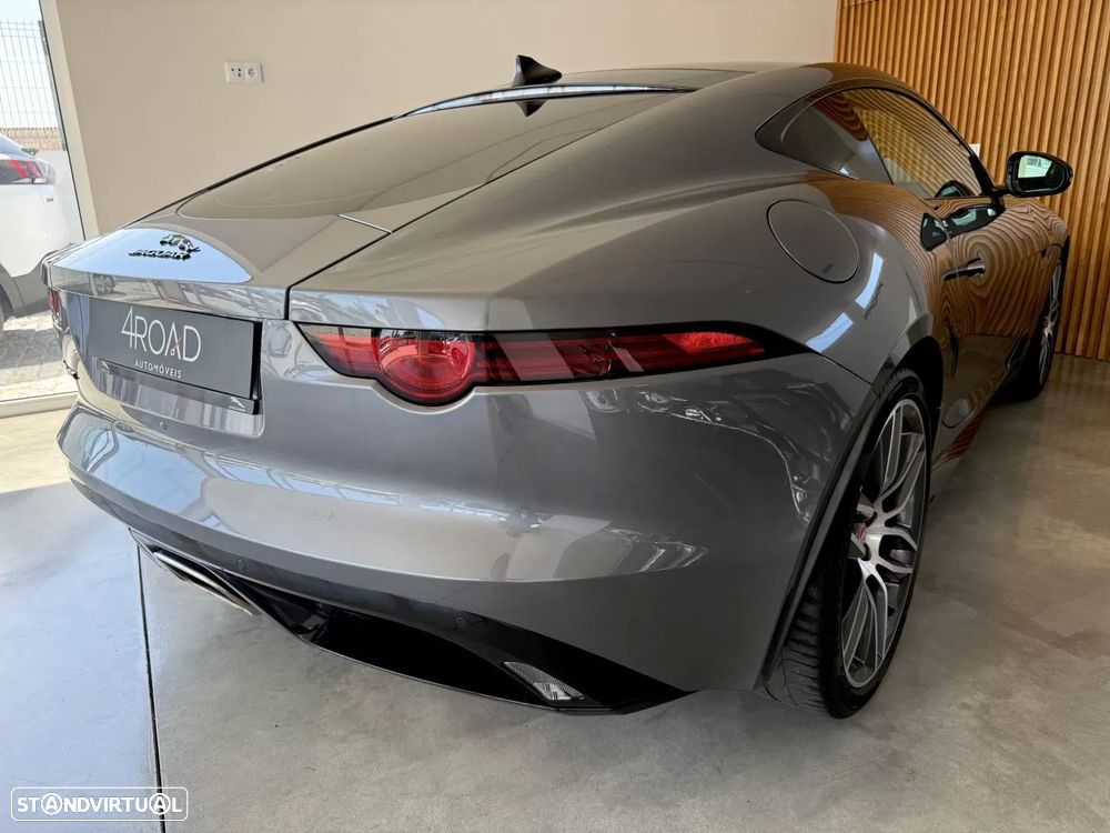 Jaguar F-Type 2.0 i4 R-Dynamic Black - 24