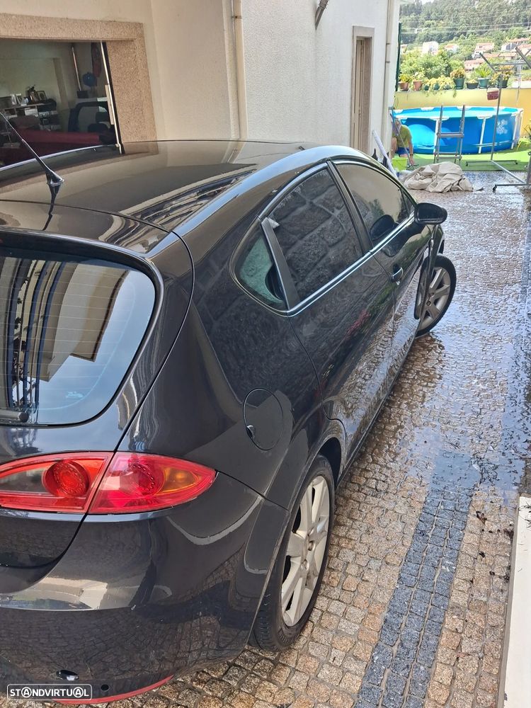 SEAT Leon 2.0 TDI DSG Stylance - 1