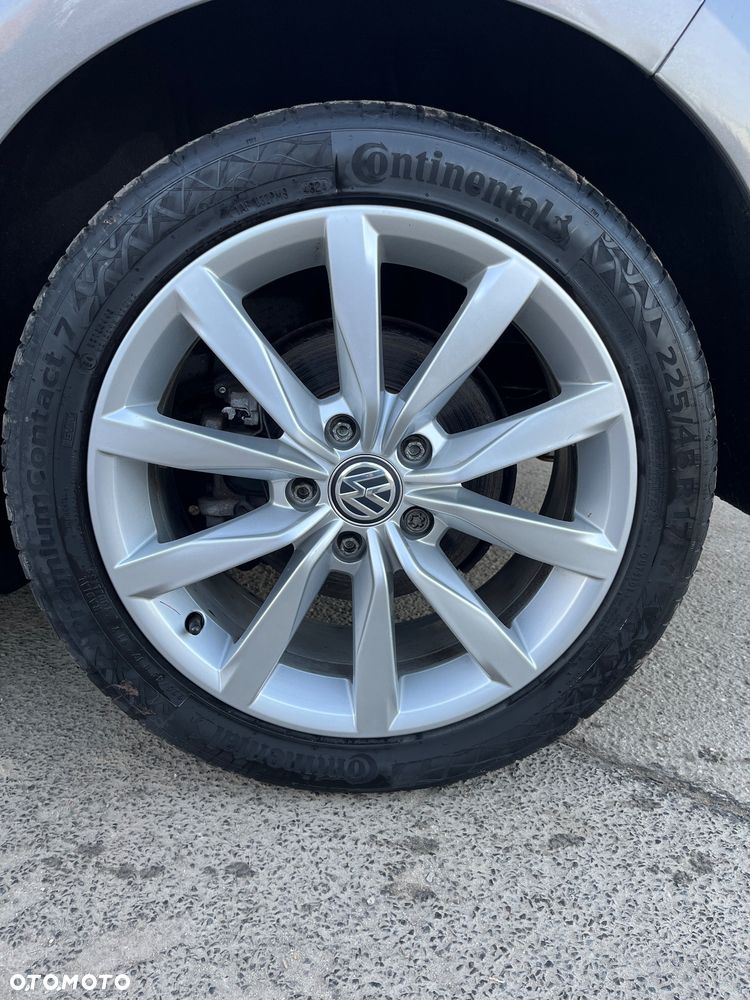 Volkswagen Golf 1.4 TSI BlueMotion Technology DSG Highline - 26