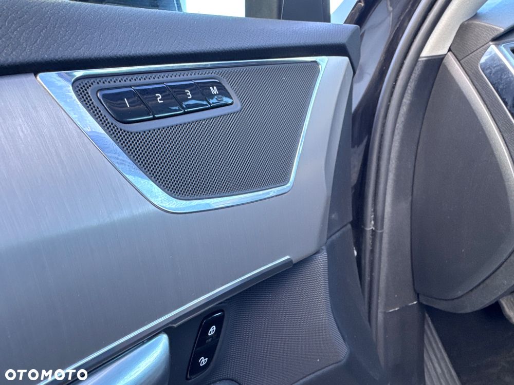 Volvo XC 90 D5 AWD Geartronic Momentum - 31