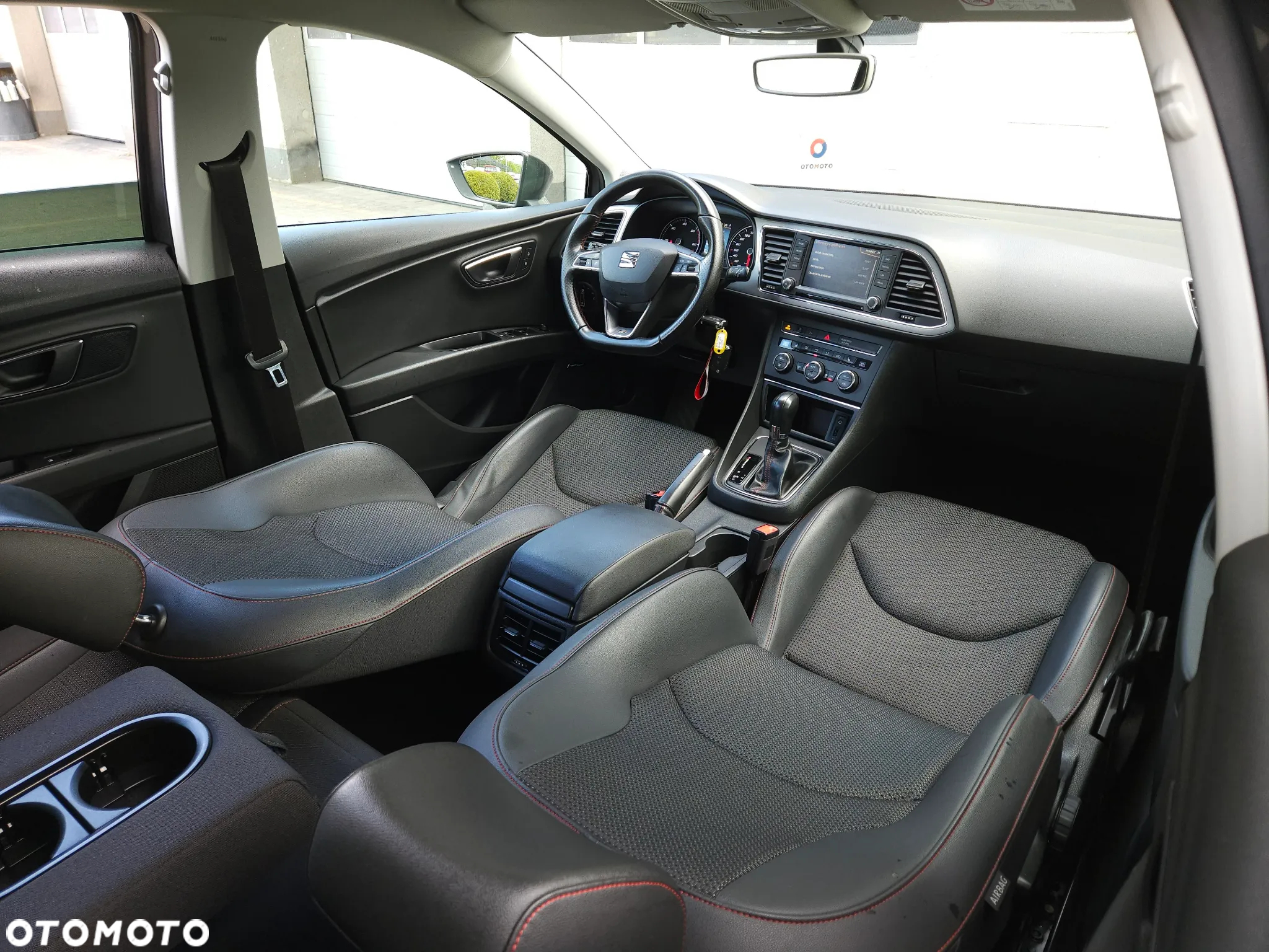 Seat Leon 2.0 TDI DPF DSG FR Black Matt Edition - 35