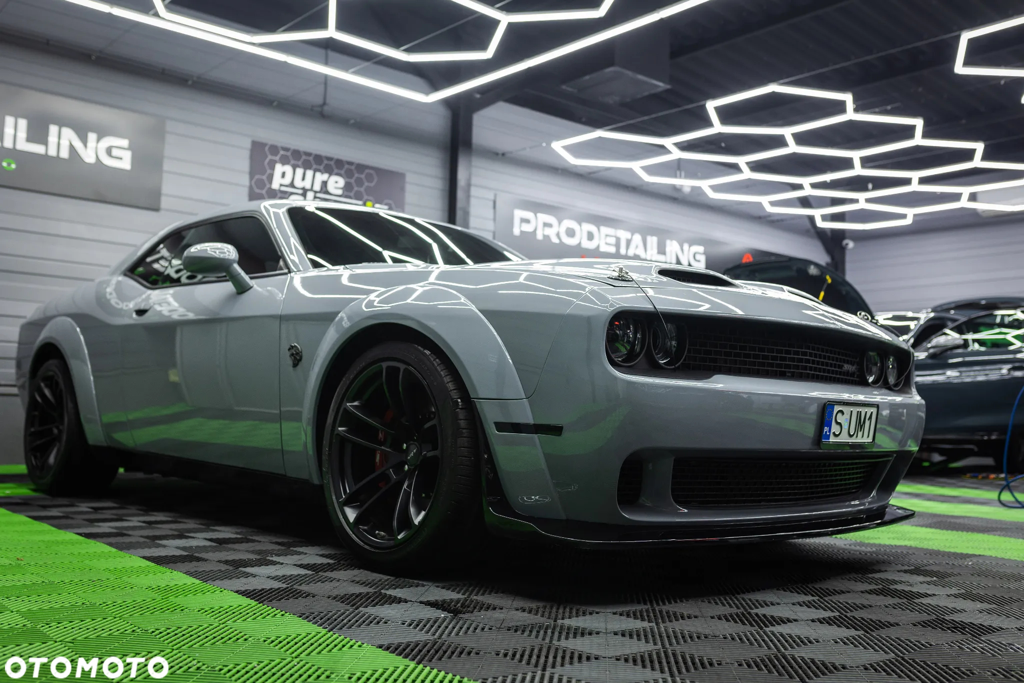 Dodge Challenger 6.2 Redeye Widebody - 9