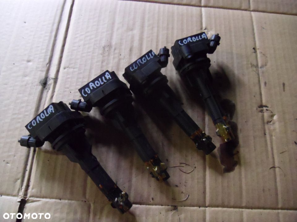 CEWKA ZPŁONOWA COROLLA E11 1.4 VVTI 90080-19017 - 1