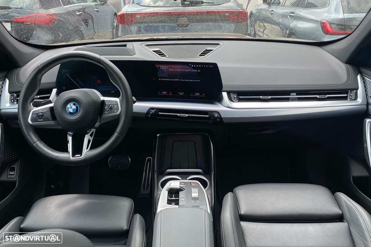 BMW iX1 xDrive30 Pack Desportivo M - 7