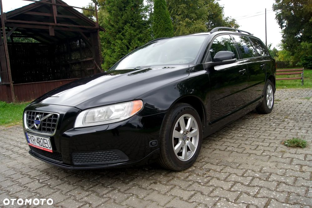 Volvo V70 T4 Powershift Kinetic - 1