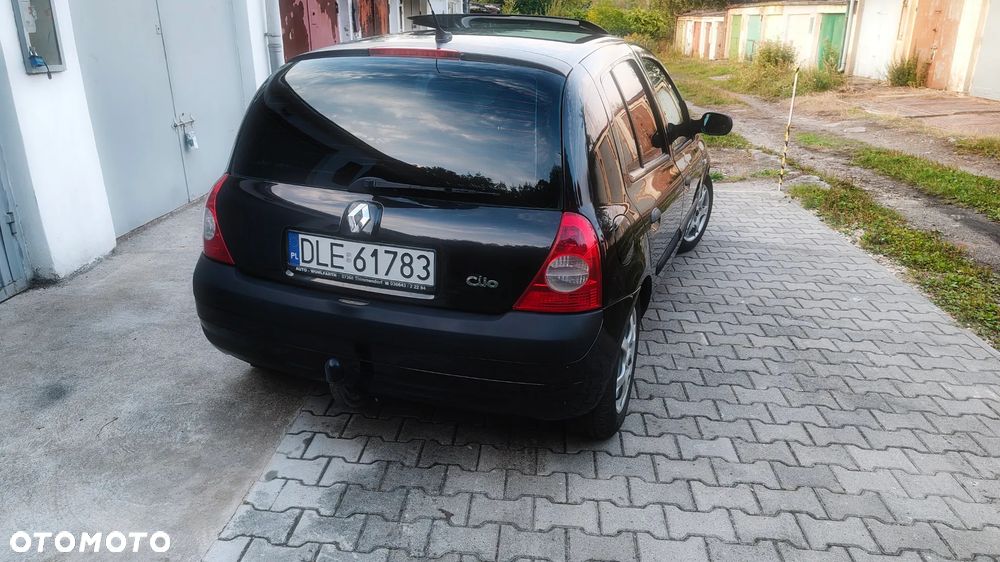 Renault Clio - 29
