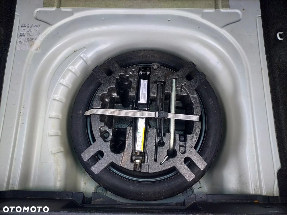 Skoda Octavia 2.0 TDI DSG RS - 24