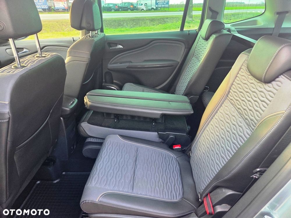Opel Zafira Tourer 2.0 CDTI Innovation - 29
