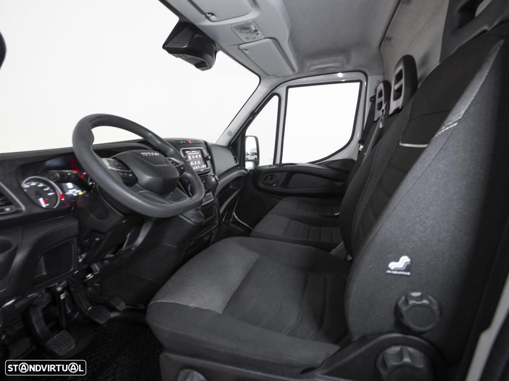 Iveco Daily 2.3 12m3 c/IVA - 8
