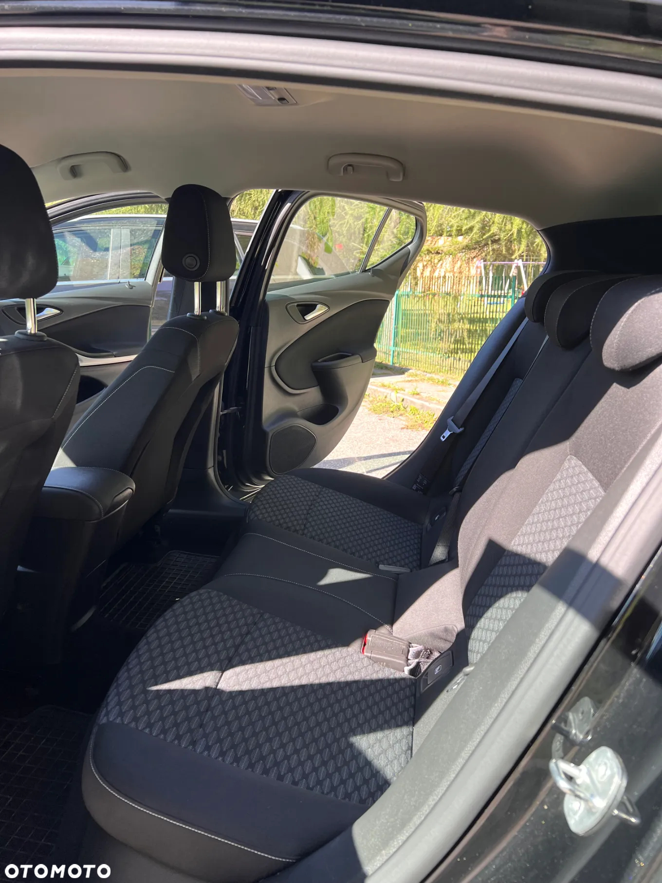Opel Astra V 1.4 T Enjoy S&S - 19