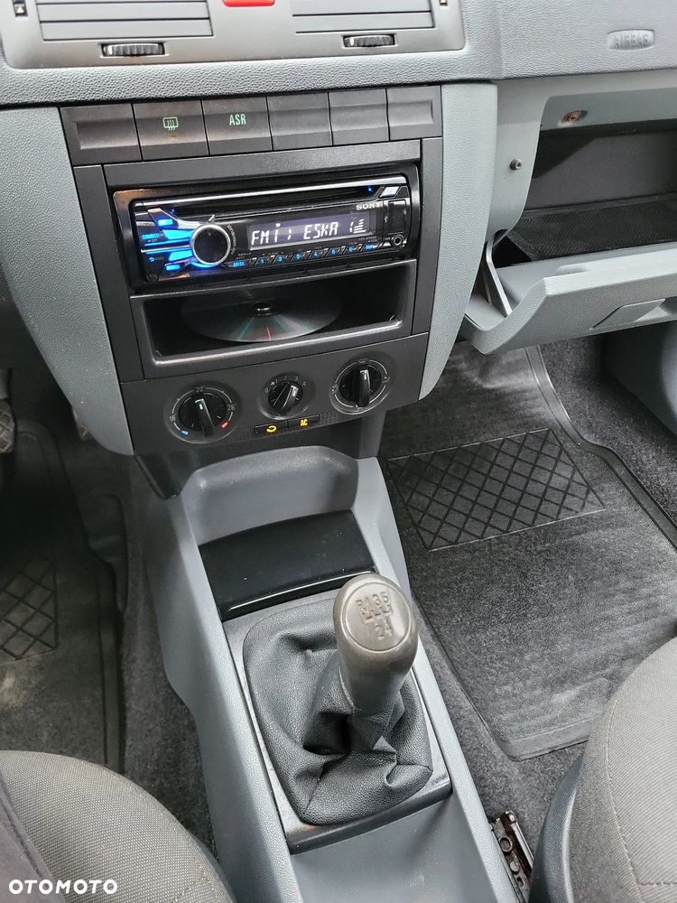 Skoda Fabia 1.4 16V Style Edition - 39