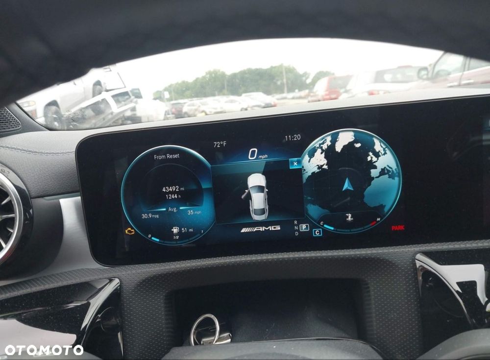 Mercedes-Benz CLA - 11