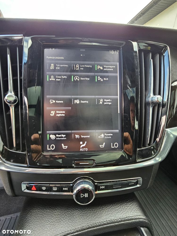 Volvo S90 T5 Geartronic Momentum Pro - 10