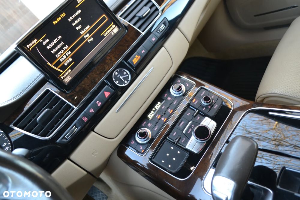 Audi A8 4.2 TDI DPF (clean diesel) quattro tiptronic Lang - 24