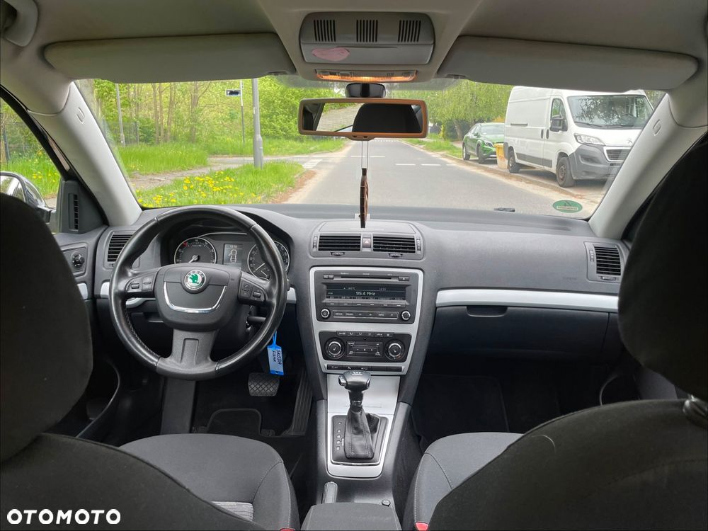 Skoda Octavia 1.4 TSI DSG Elegance - 8