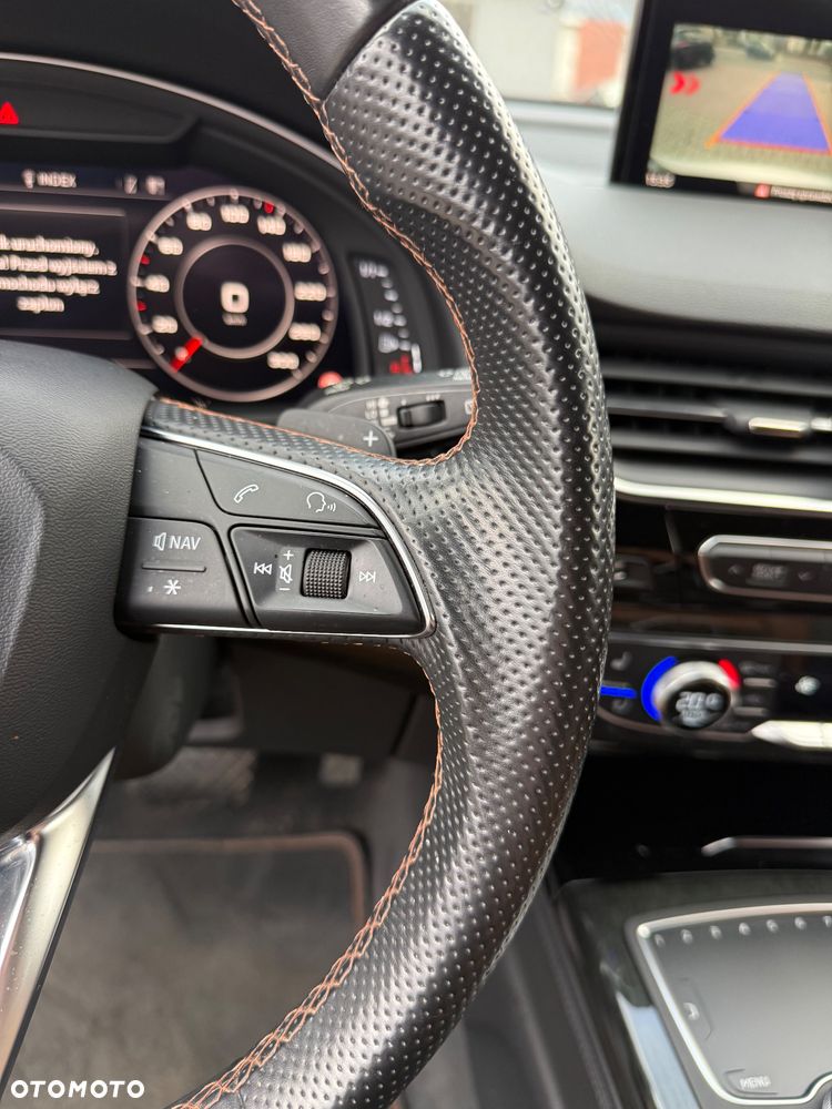 Audi Q7 - 21