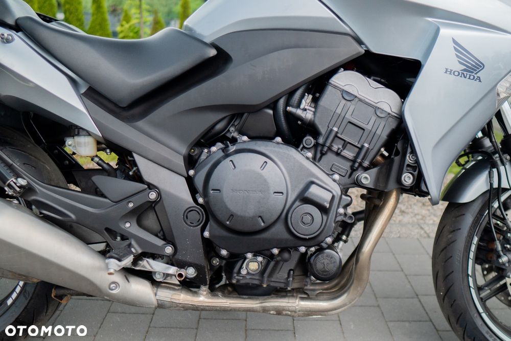 Honda CBF - 16