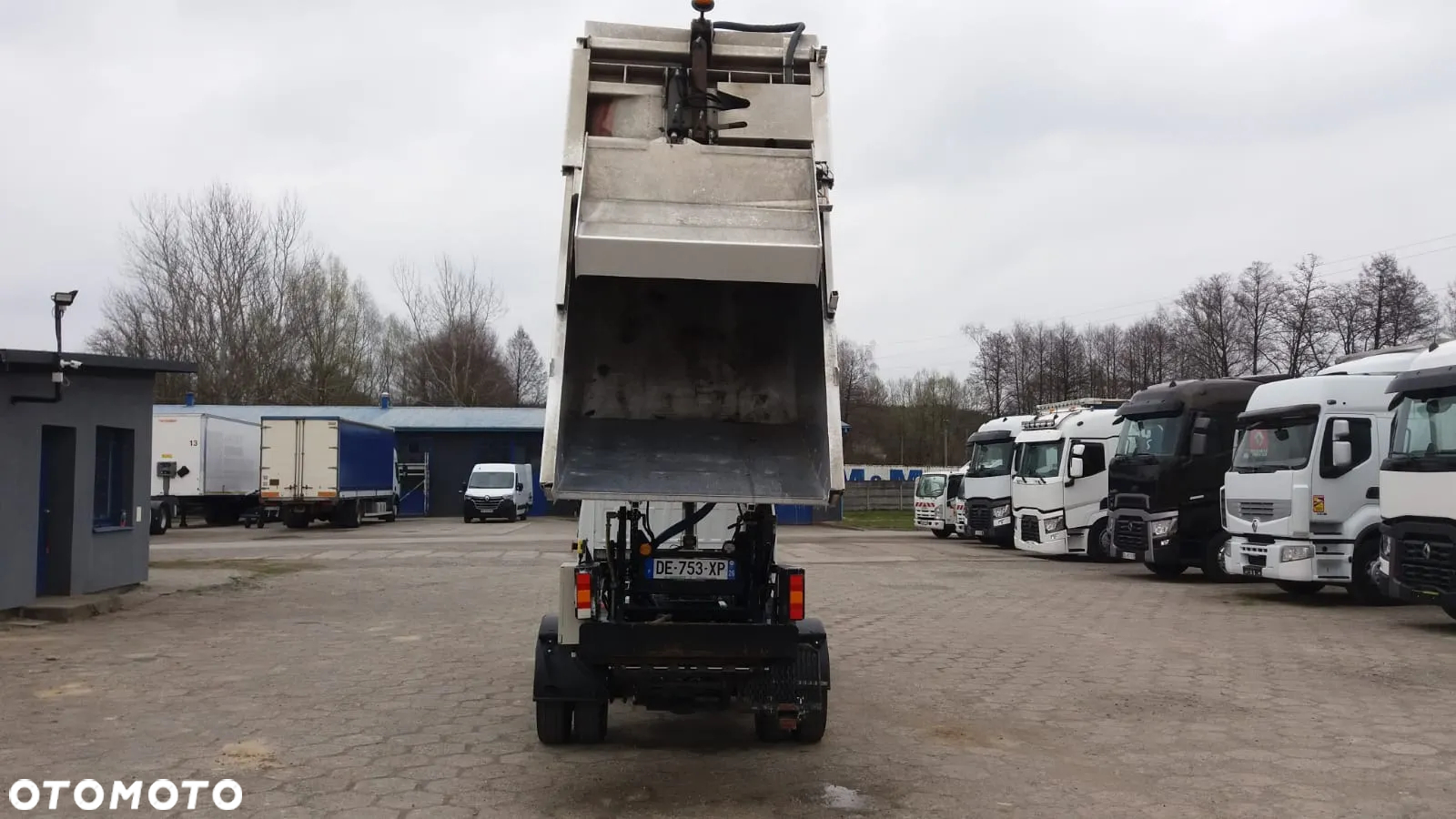 Isuzu P35.Y07 / ŚMIECIARKA DO 3,5 T /FRANCJA - 18