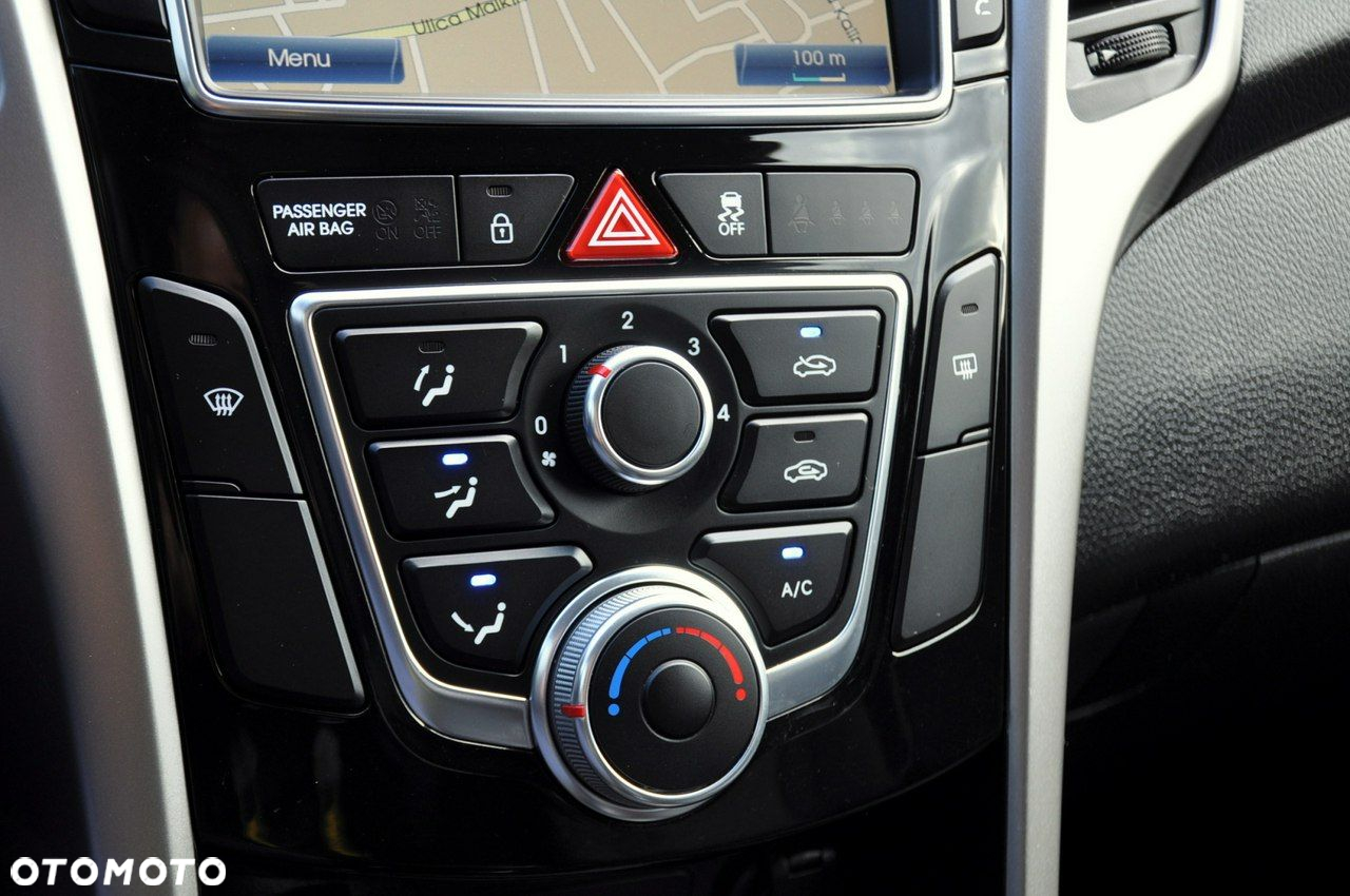 Hyundai i30 - 32