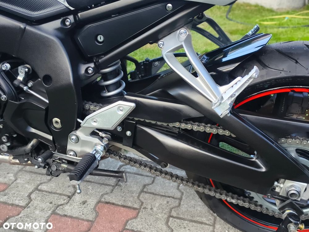 Yamaha FZ - 35