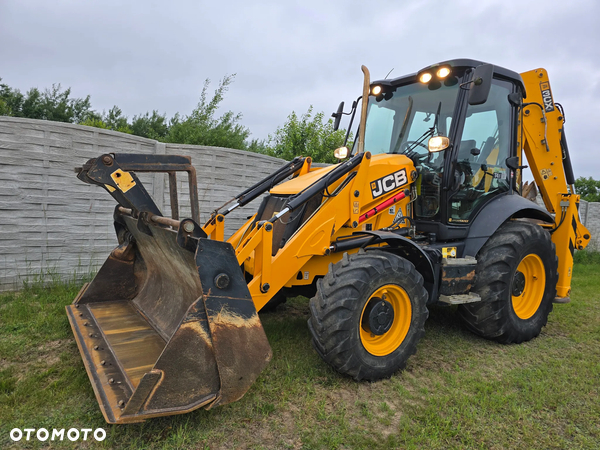 JCB