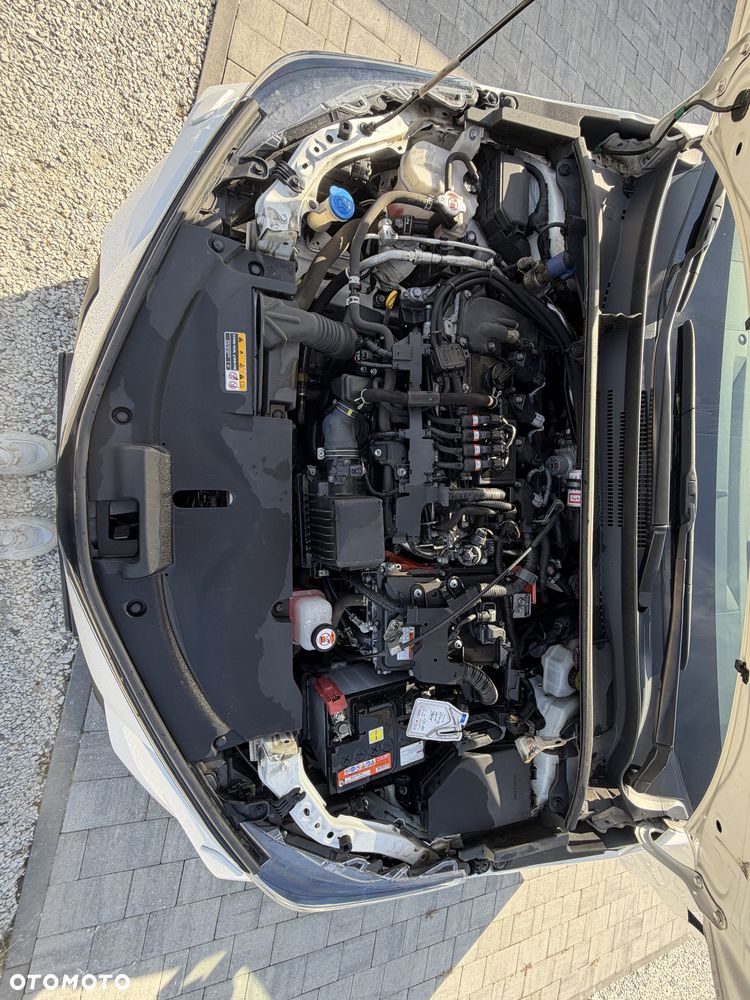 Toyota Corolla 1.8 Hybrid Comfort - 32