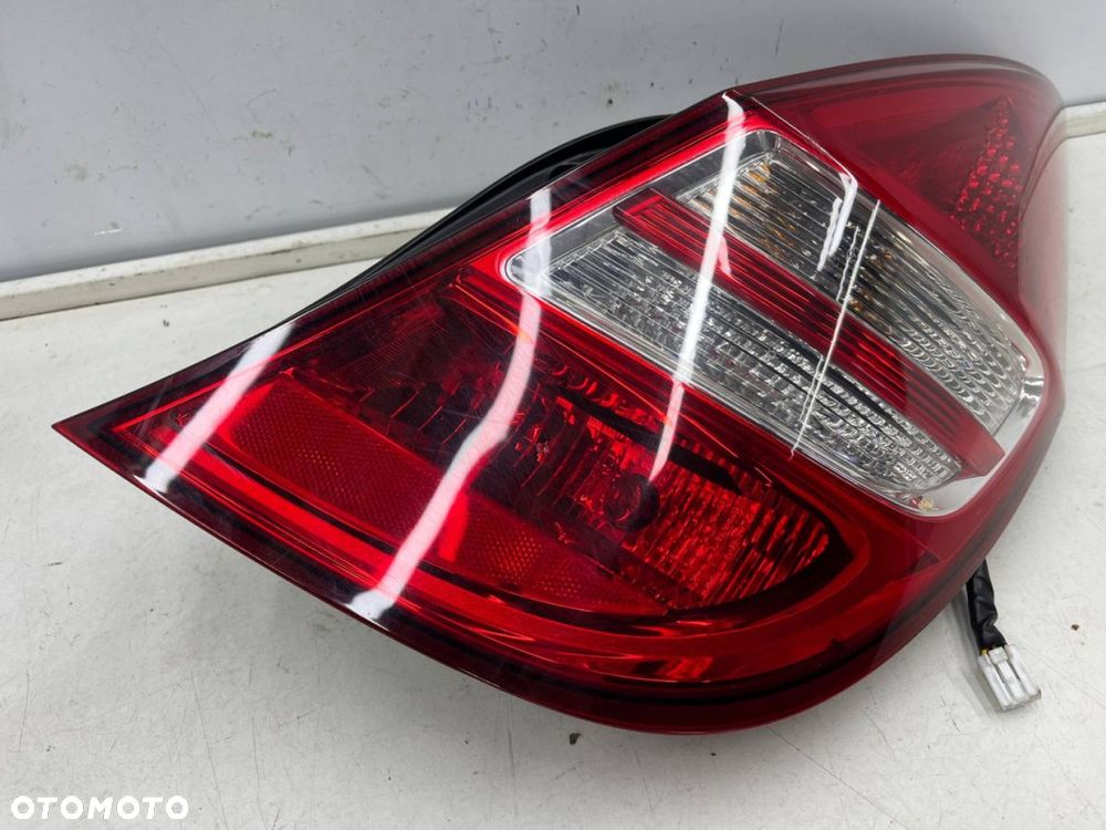 Lampa Hyundai i30 I FD 07-12r. HB 5Drzwi PRAWA tylna oryginalna prawy tył BEZ USZKODZEŃ 92402-2r0 - 3