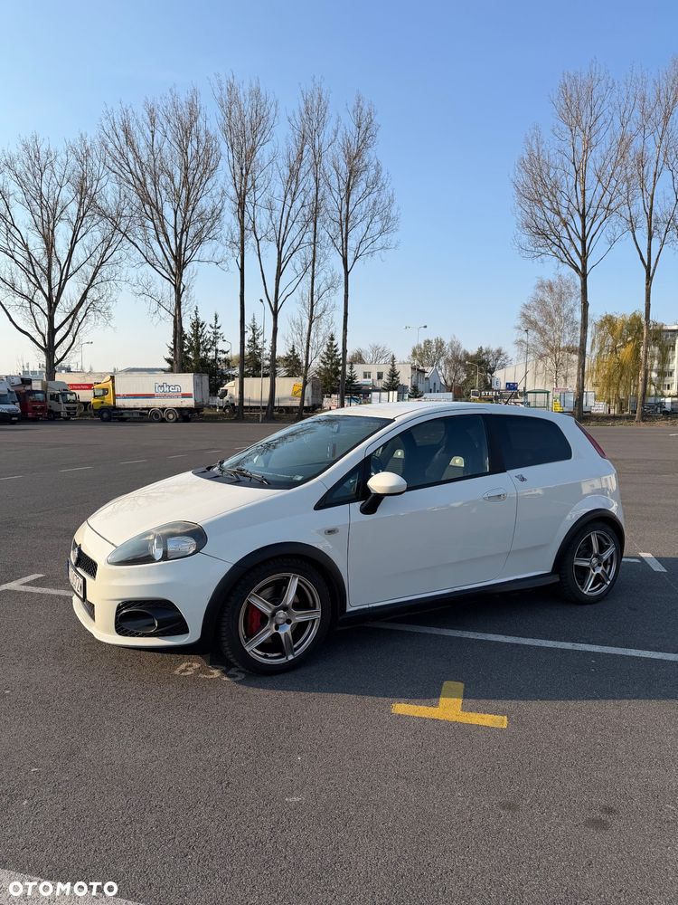 Abarth Grande Punto - 4