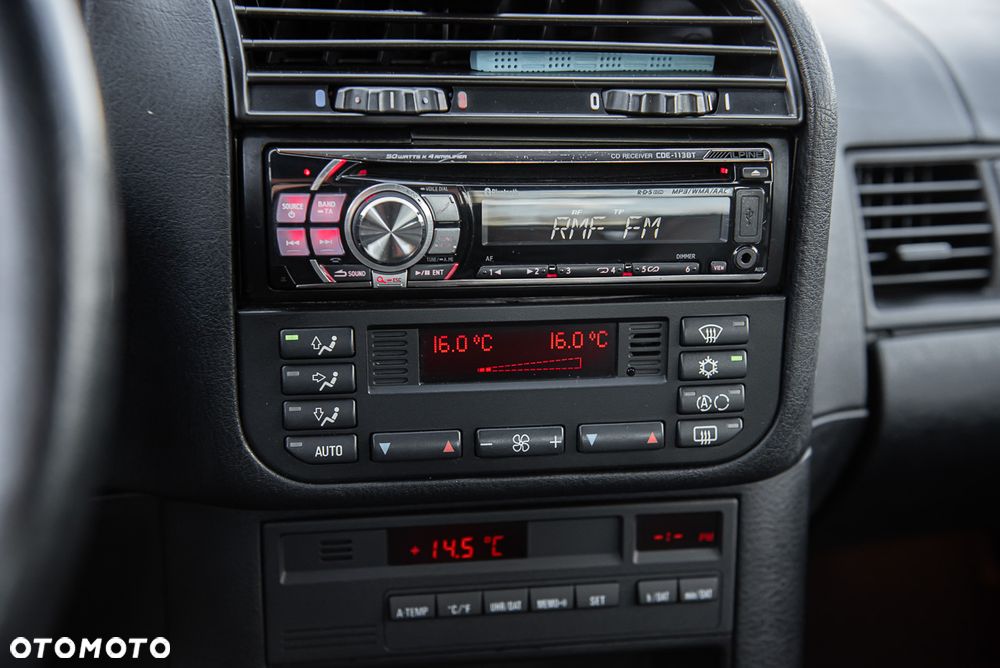 BMW Seria 3 318i - 20