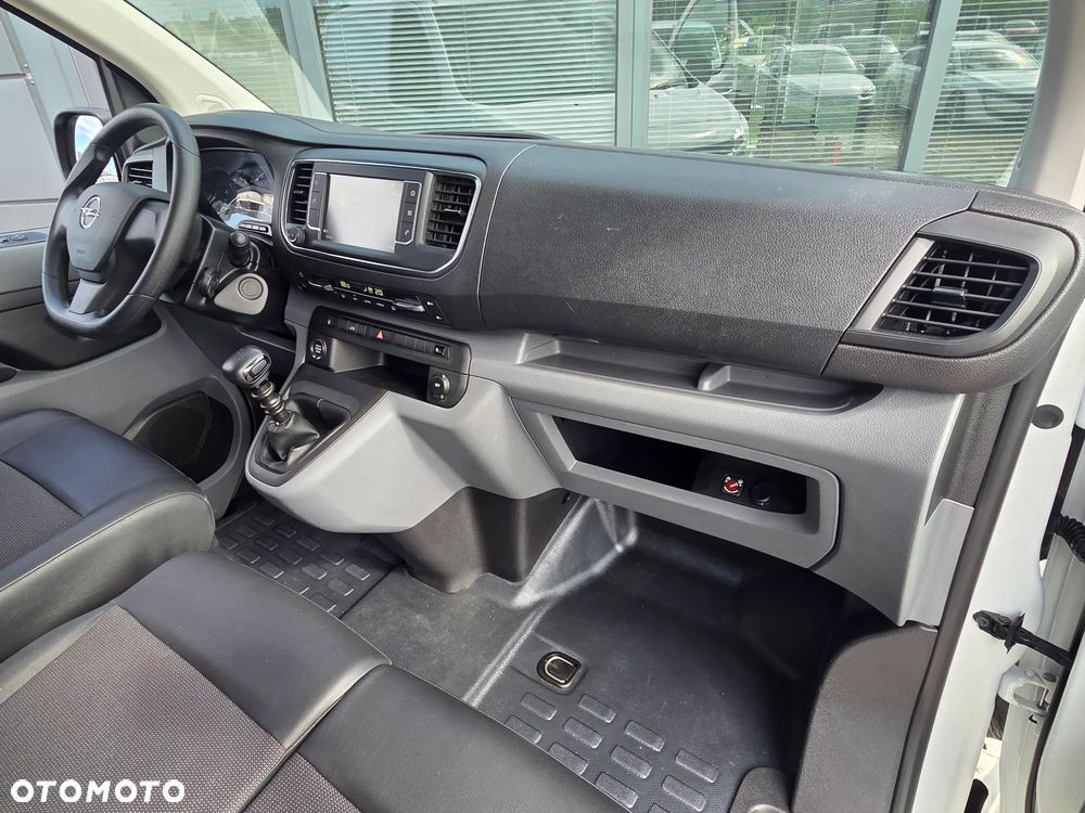 Opel Vivaro - 25