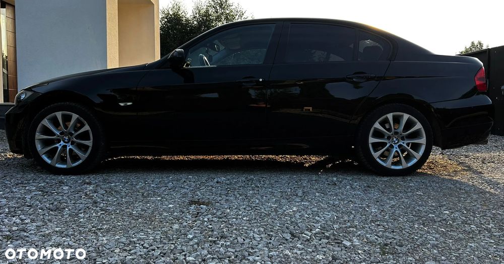 BMW Seria 3 318i - 5