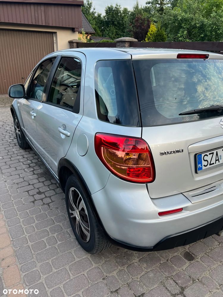 Suzuki SX4 1.5 - 4