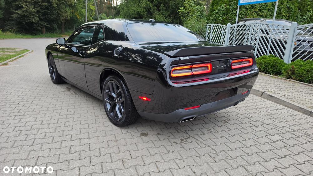 Dodge Challenger - 6