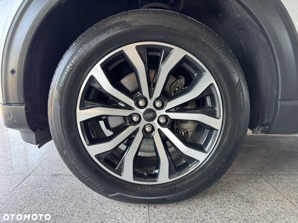 Ford Explorer - 10