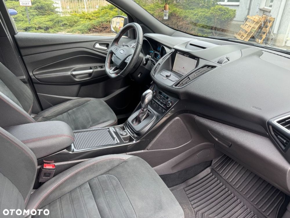 Ford Kuga - 18
