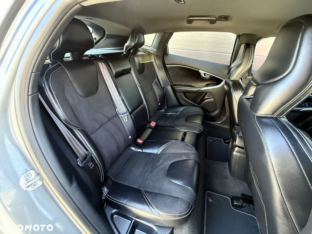 Volvo V40 D2 RDesign - 23