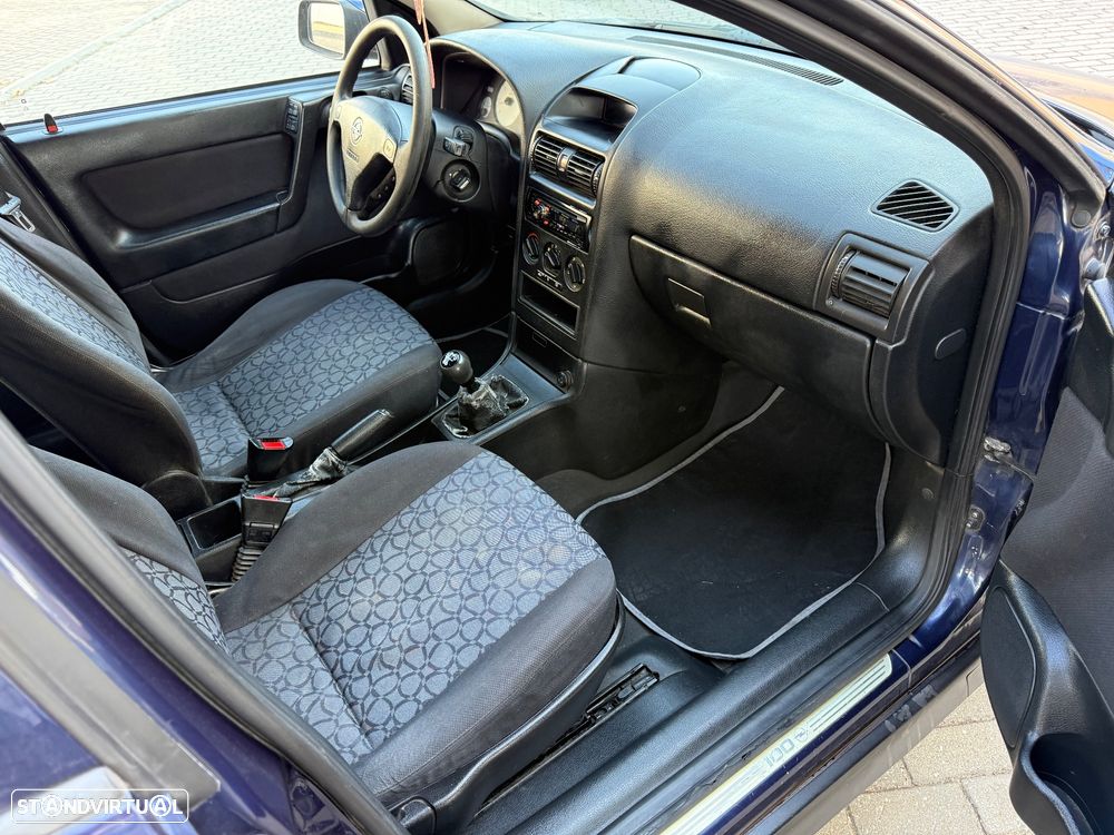 Opel Astra 1.4 Sport - 13