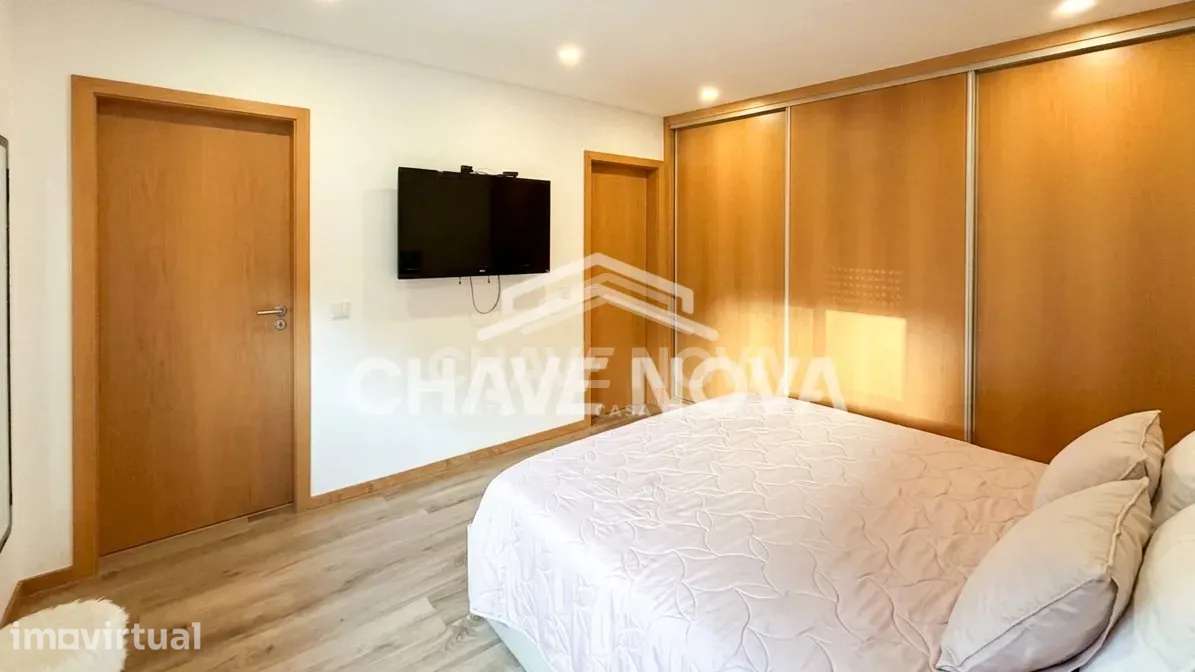 Apartamento T1+1 em Pedroso - Grande imagem: 4/14