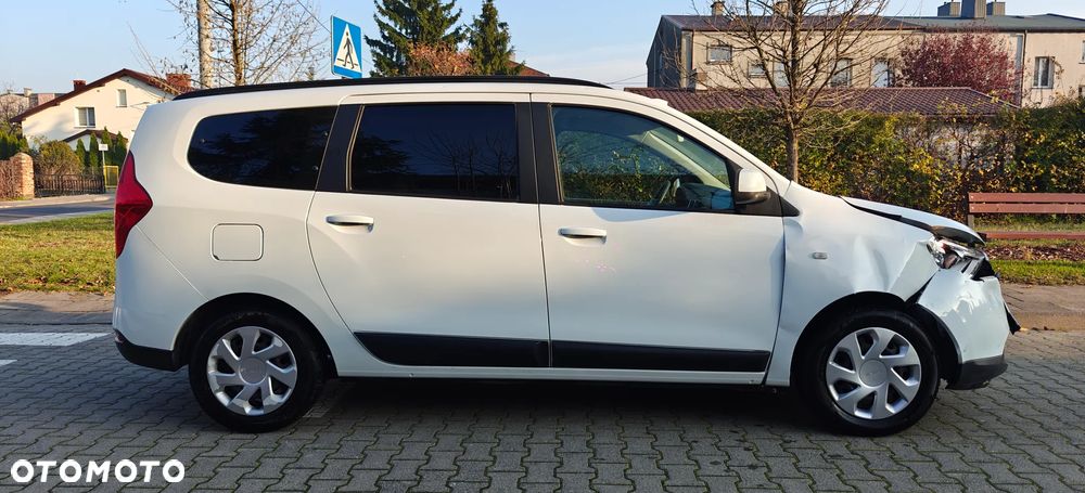 Dacia Lodgy SCe 100 Laureate - 6