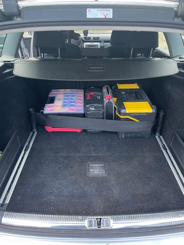 Volkswagen Passat 2.0 TDI Comfortline - 29