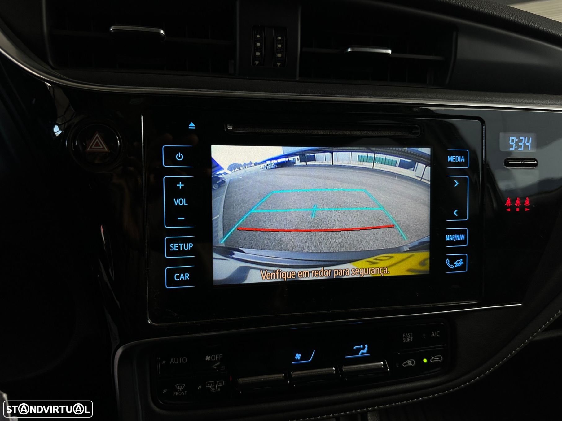 Toyota Auris Touring Sports 1.6 D-4D Comfort - 12
