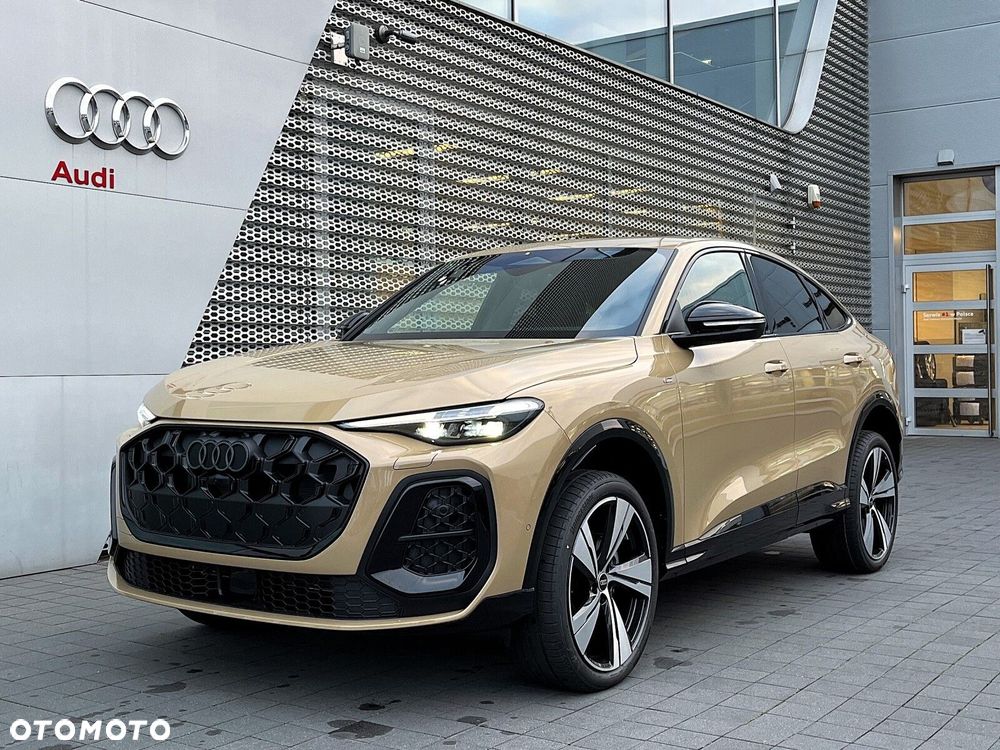 Audi Q5 Sportback - 11