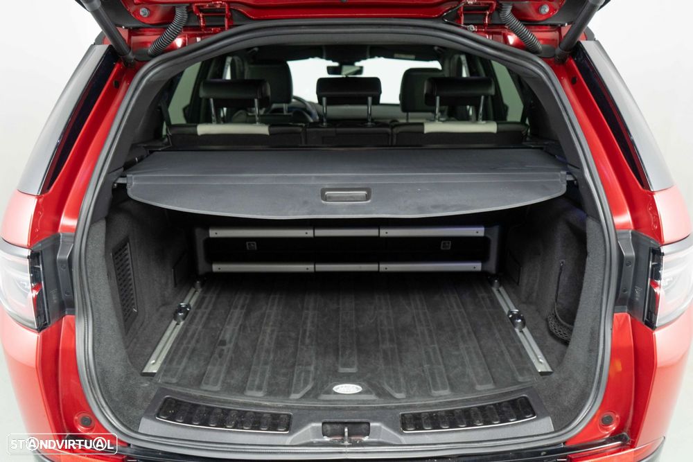 Land Rover Discovery Sport 1.5 I3 P300e AWD R-Dynamic HSE - 12