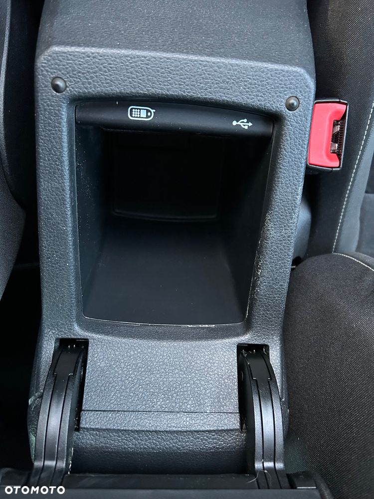 Volkswagen Golf 1.4 TSI BlueMotion Technology DSG Comfortline - 34