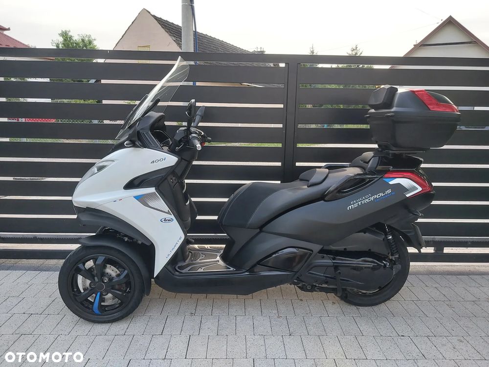 Peugeot Metropolis - 4