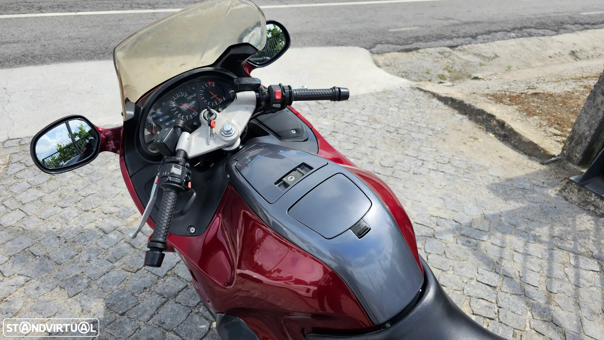 Yamaha GTS 1000 - 10