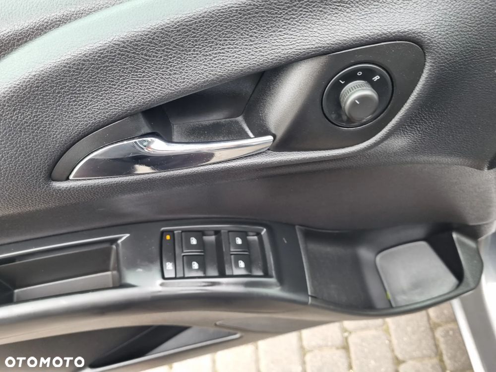 Opel Meriva 1.4 Ecoflex Innovation - 25